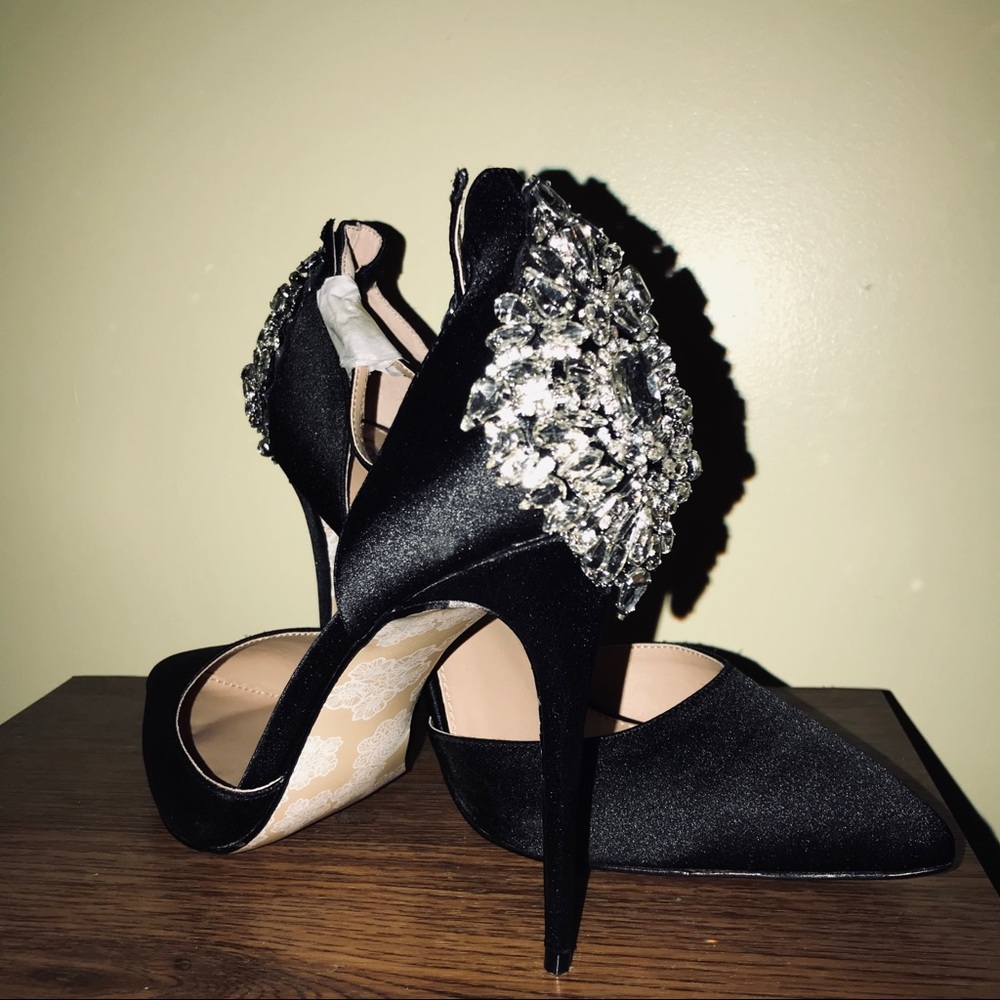 (SOLD) NWOT David Tutera Black Rhinestone Heels